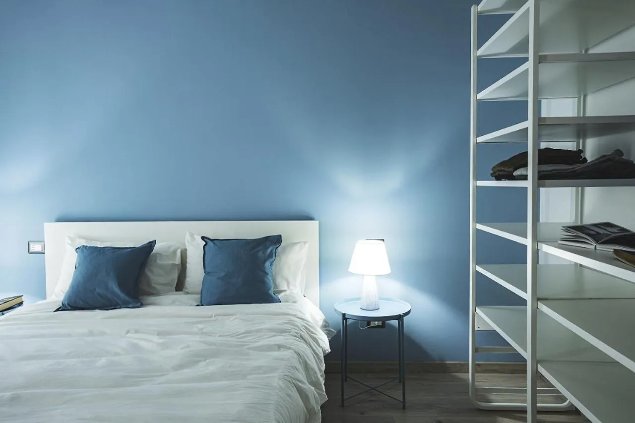 Blue Lake Apartments Como